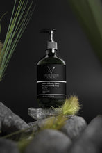 Load image into Gallery viewer, Silver fox Luxury Hand &amp; Body Wash in Peppermint &amp; Dark Cedar